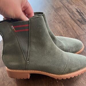 Olive green Toms womens booties size9